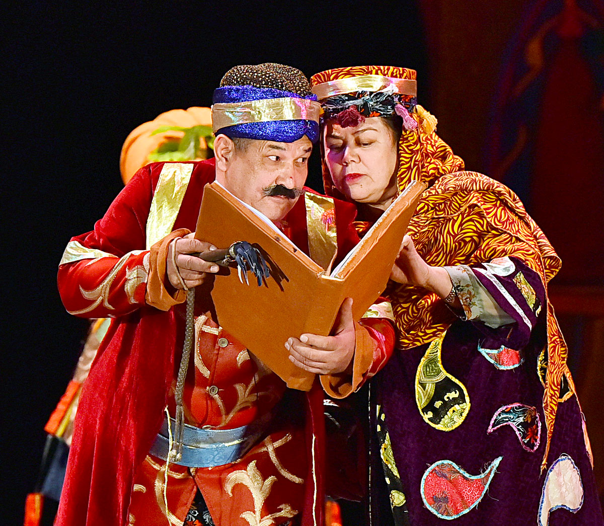 Kakajan Aşyrowyň Hoja Nasreddin baradaky sahna oýny: çynlakaý zatlar hakynda çülkünç hekaýat