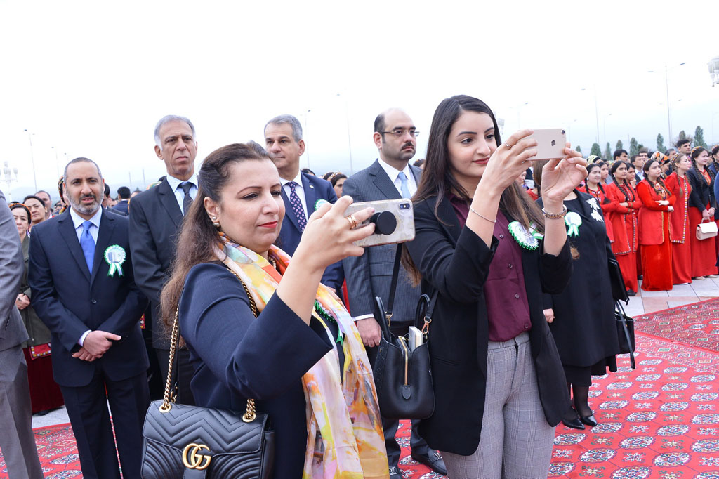 С достижениями туркменских предпринимателей знакомит профильный смотр