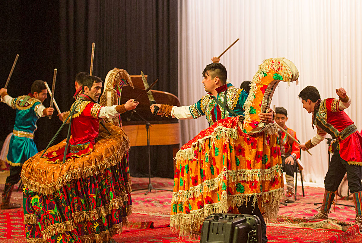 Иранский ансамбль «Джейлан» преподнёс ашхабадцам музыкальный подарок 