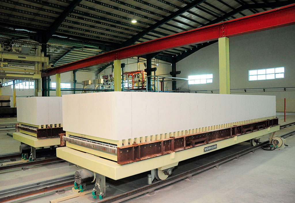 Ýerli çig malyň esasynda gurluşyk serişdeleriniň öndürilişi artýar