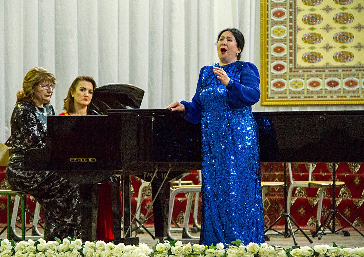 Konserwatorýanyň Uly zalynda saz barokkosy eýýamynyň ussatlarynyň eserleri ýerine ýetirildi