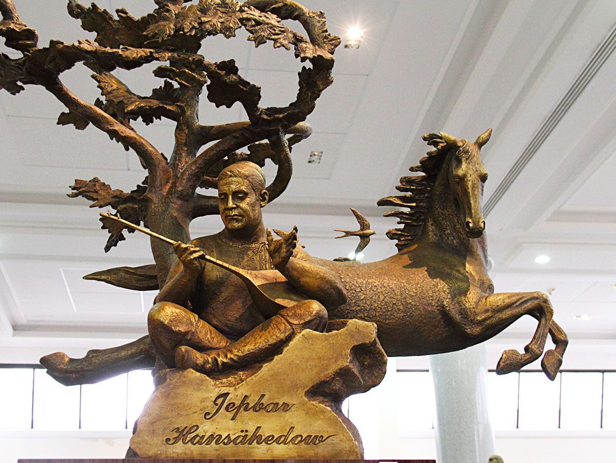 Türkmenistanyň Prezidenti Gurbanguly Berdimuhamedow: — Döwrümiň döwrany Rowaç!