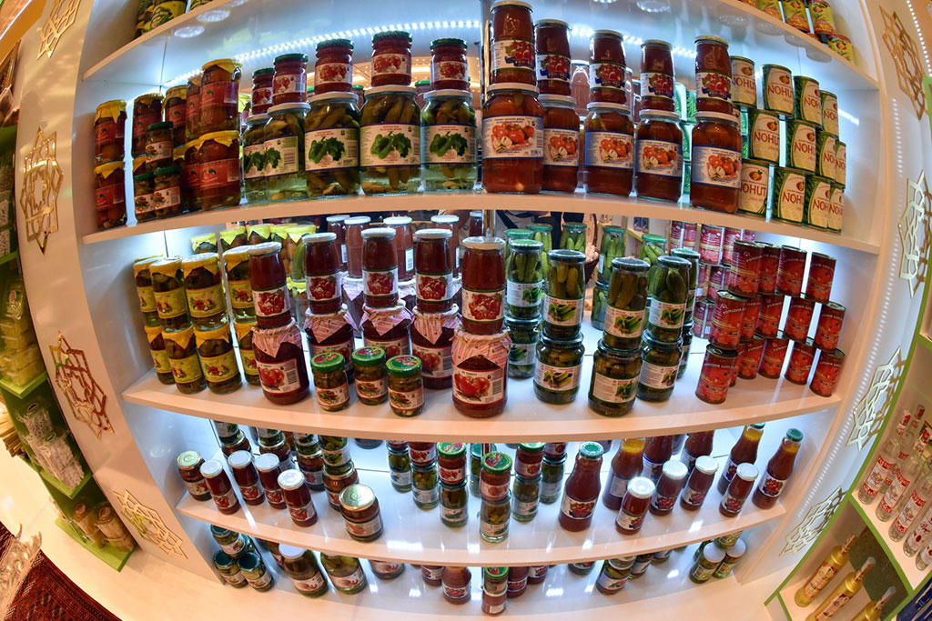 Dünýä bazarynda türkmen önümleriniň  möçberi we görnüşleri artýar