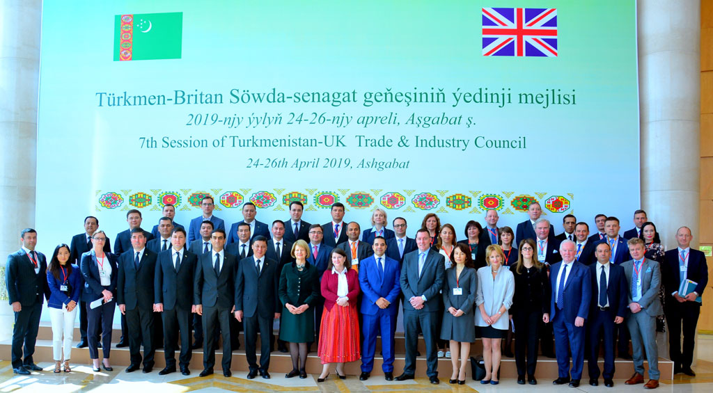 Türkmenistan — Beýik Britaniýa: uzak möhletleýin hyzmatdaşlyga tarap ugur 