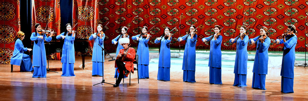 Daňatar Öwezow adyndaky Ýörite döwlet sazçylyk mekdebiniň döredilmeginiň 90 ýyllygy bellenildi   