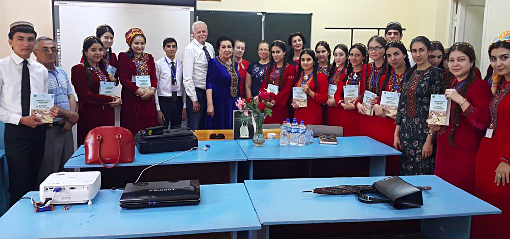 Профессор Эльдар Рустамов отметил 50-летие научной деятельности 