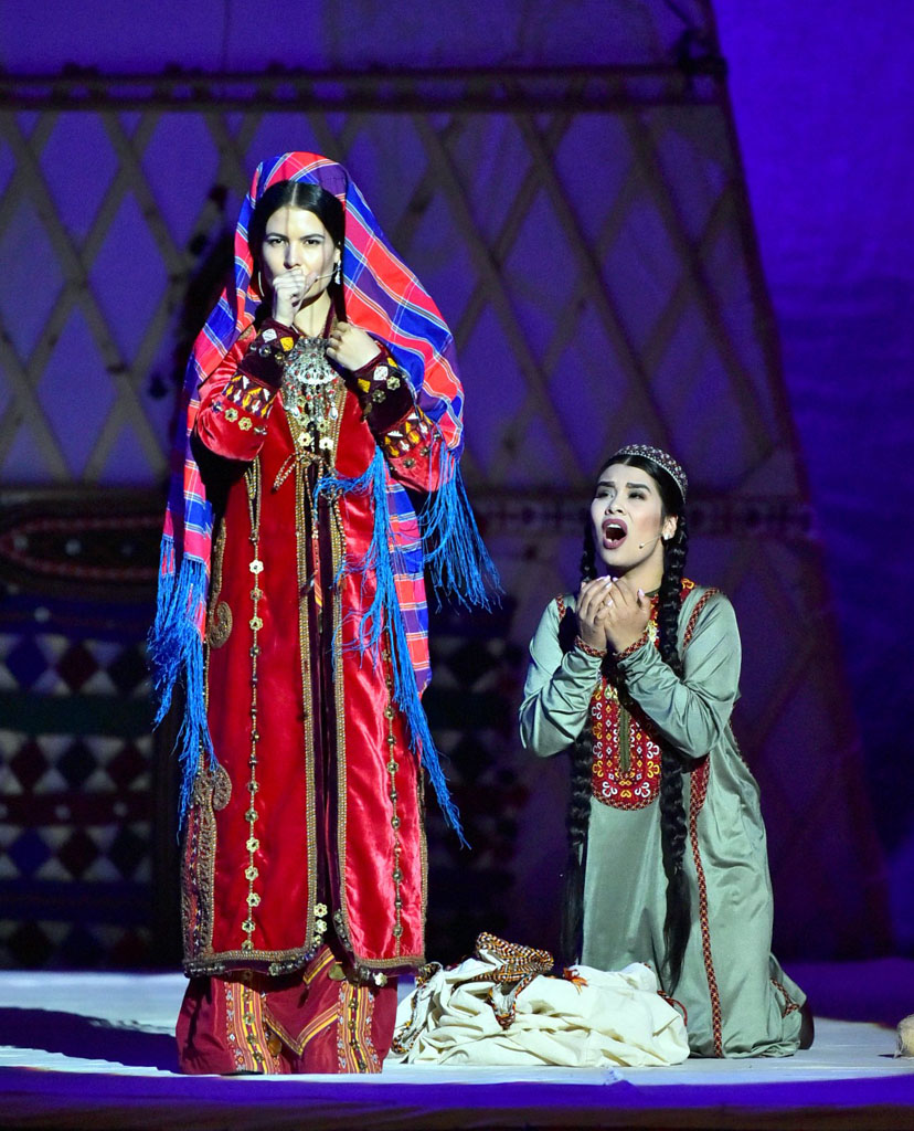 «Aşyk Çaňly» dessany boýunça goýlan opera