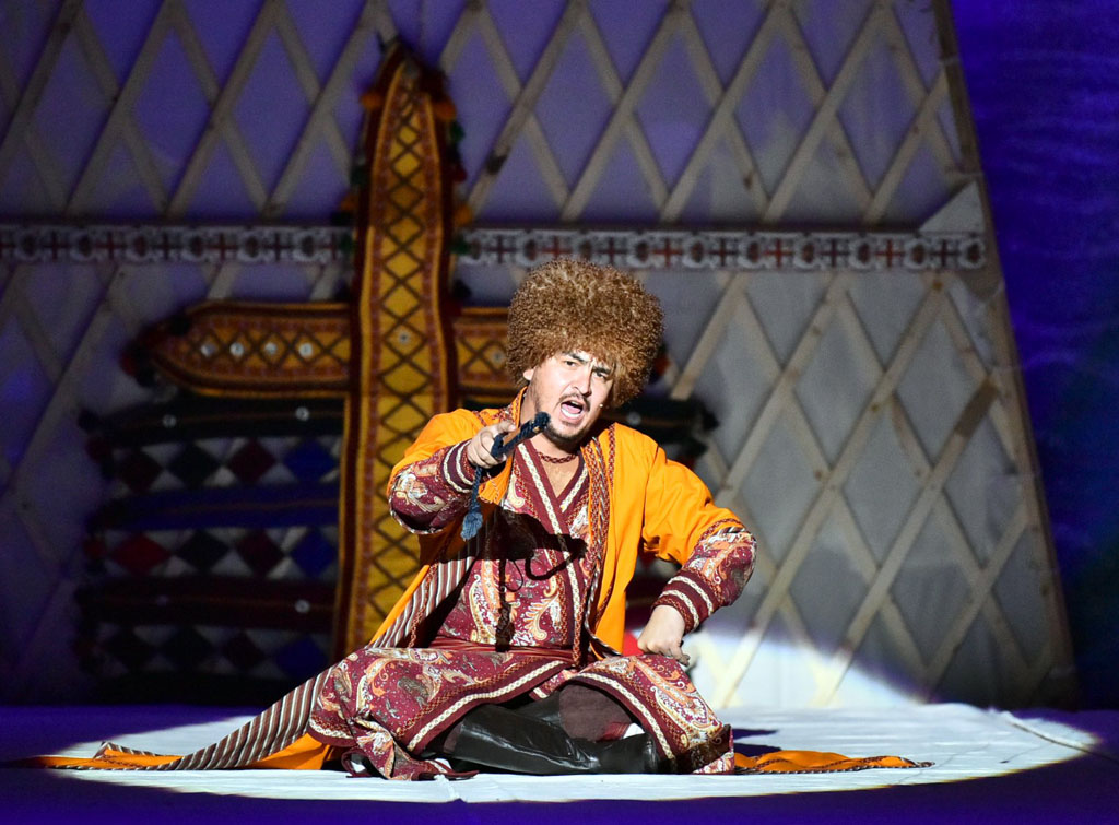 «Aşyk Çaňly» dessany boýunça goýlan opera
