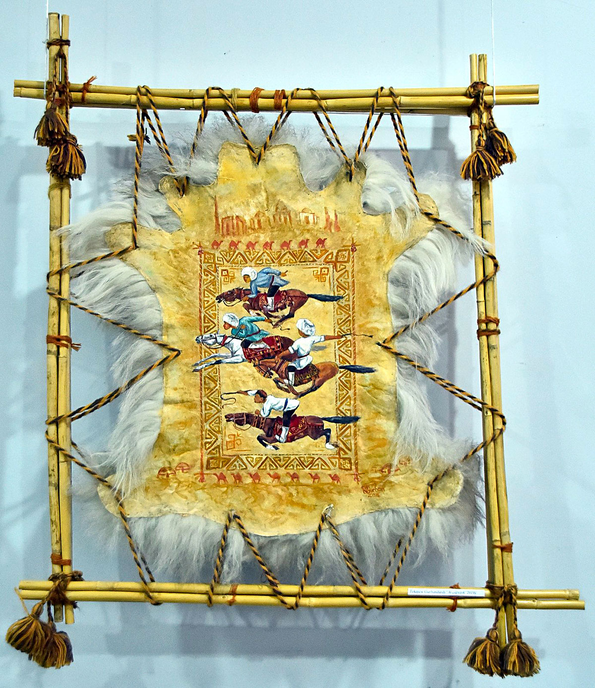 Sergi merkezinde Serdar şäheriniň  nakgaşlarynyň işleri görkezildi