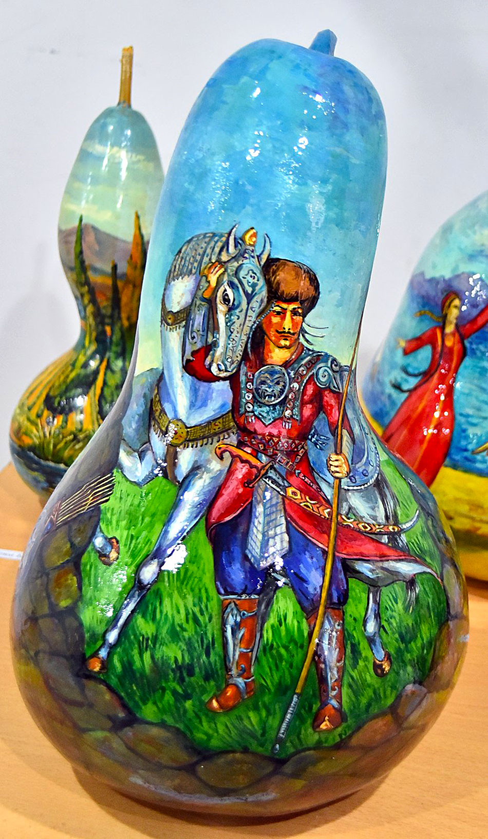 Sergi merkezinde Serdar şäheriniň  nakgaşlarynyň işleri görkezildi