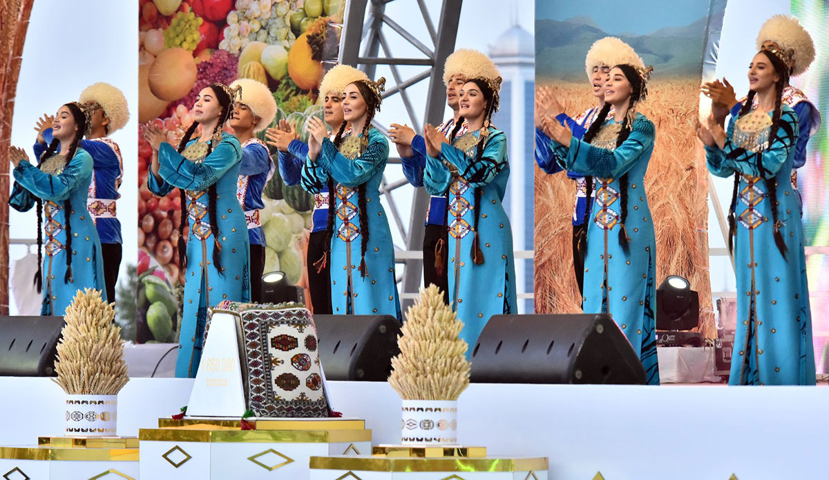 Ученые и агроэксперты из стран СНГ отметили успехи Туркменистана в сфере зерноводства