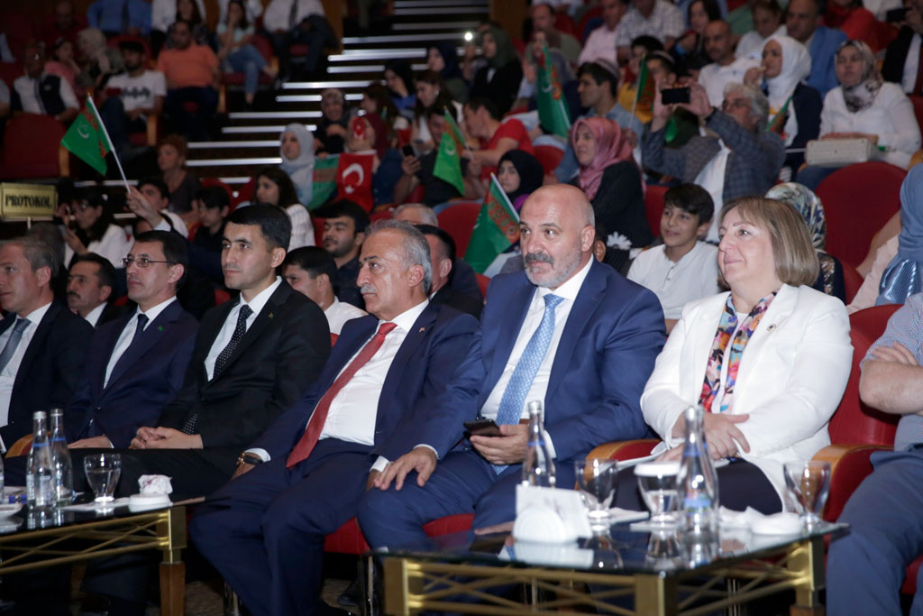 Ярким финалом Дней туркменской культуры в Турции стало музыкальное торжество в Эрзуруме 