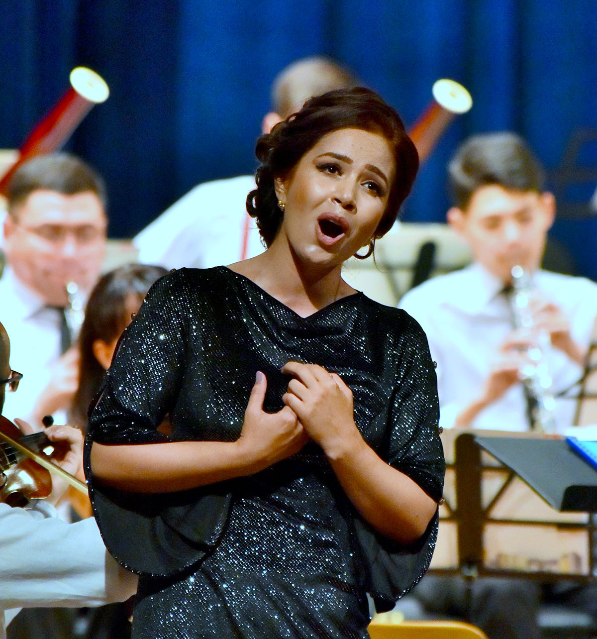 Оркестр под управлением Расула Клычева подарил поклонникам россыпь  музыкальных шедевров