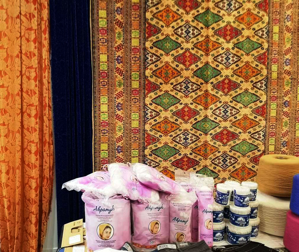 В Сингапуре открылась выставка туркменских экспортных товаров 