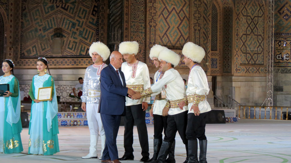 «Arçabil» topary  «Şark taronalari»  aýdym-saz  gözden geçirilişinde  2-nji orny eýeledi