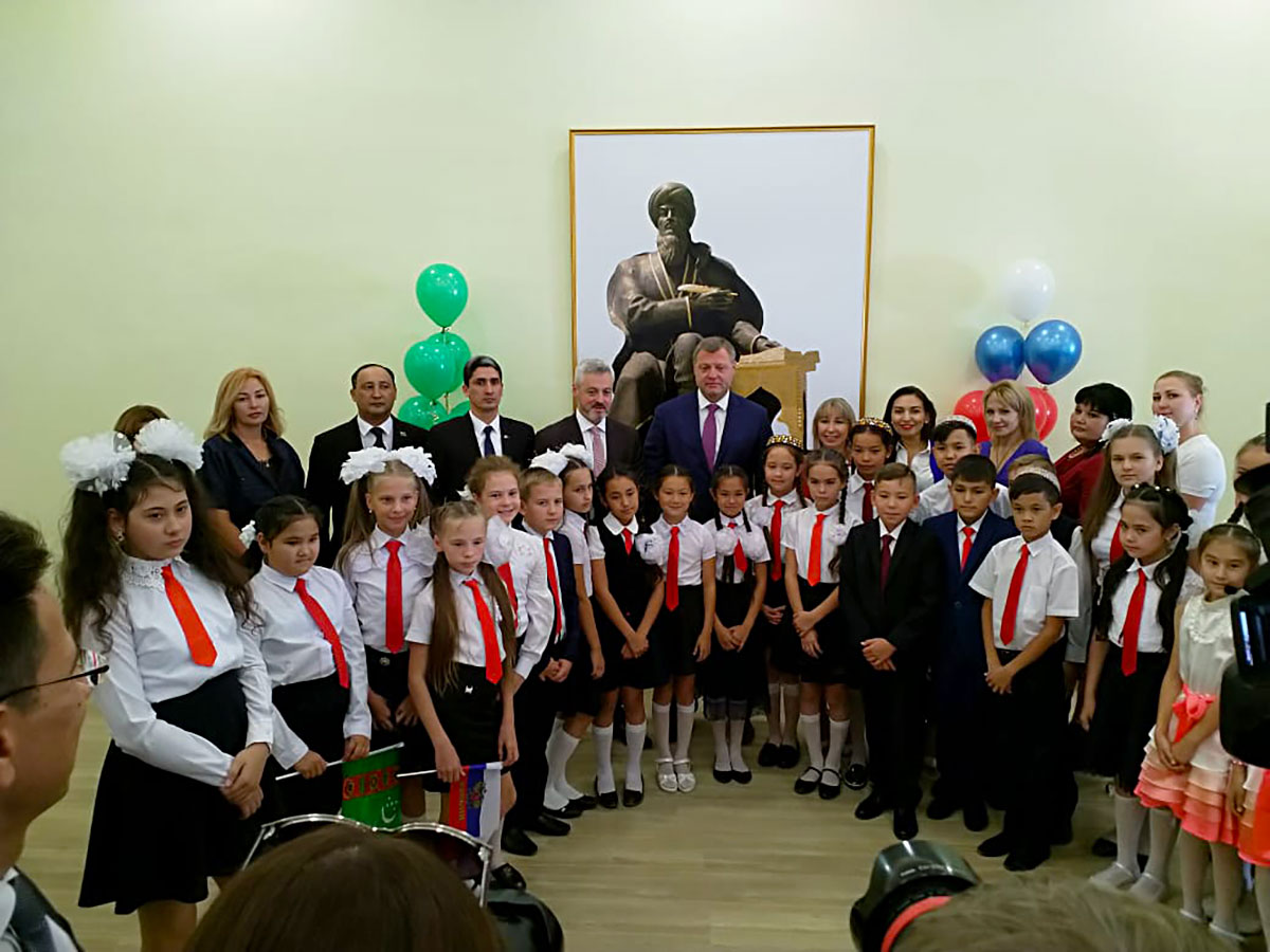 Bilim arkaly beýik geljek döredilýär