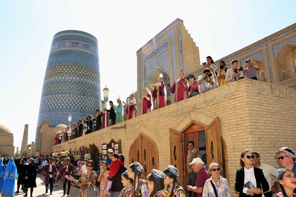 Türkmenistanyň topary Özbegistanda geçirilen halkara tans festiwalynda birinji orny eýeledi