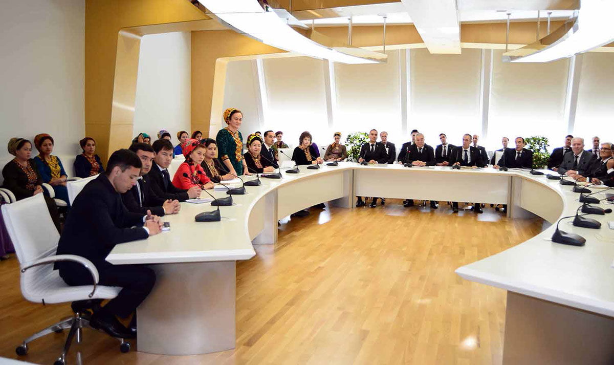 Исгендер Муликов освобождён от должности министра внутренних дел и понижен в звании 