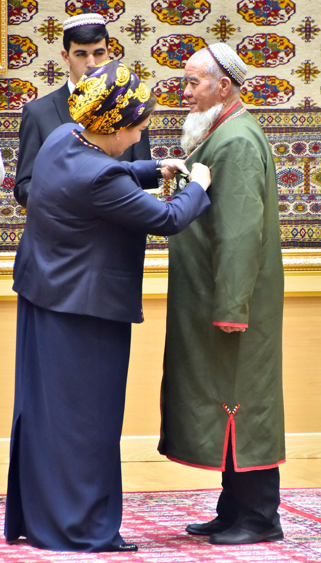 Состоялась церемония чествования лучших работников различных сфер