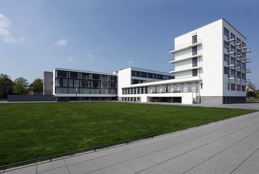 Ak şäher Aşgabat: Bauhauz moderniniň Aziýa mahsus özleşdirilişi