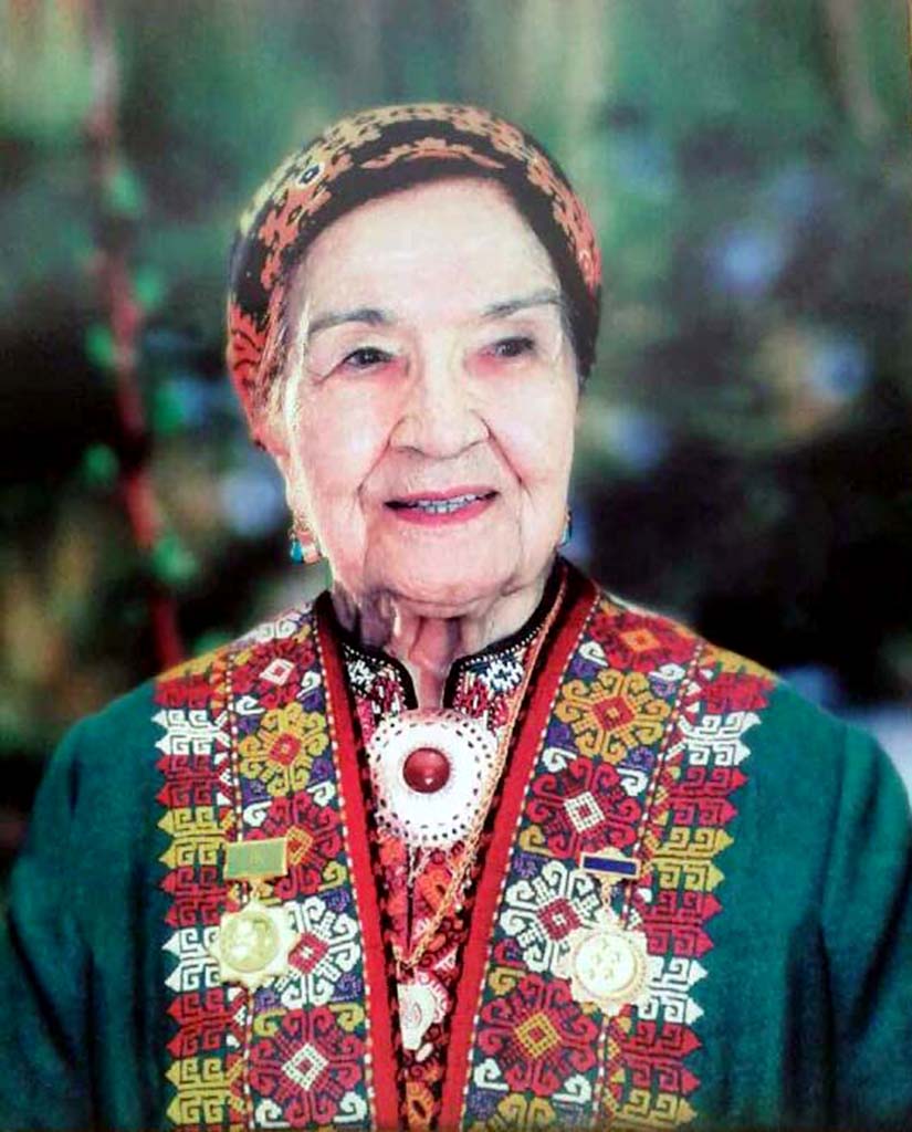 Начинающие флейтистки выступили в музее Маи Кулиевой при консерватории  