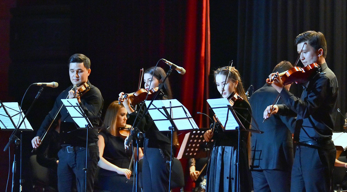Kirişli saz gurallary orkestrini döredilen güni bilen gutlaýarys!