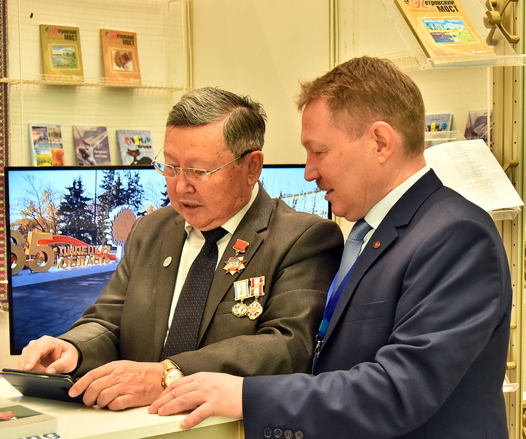 Роль литературы и тенденции развития мирового книгоиздания обсуждаются в Ашхабаде