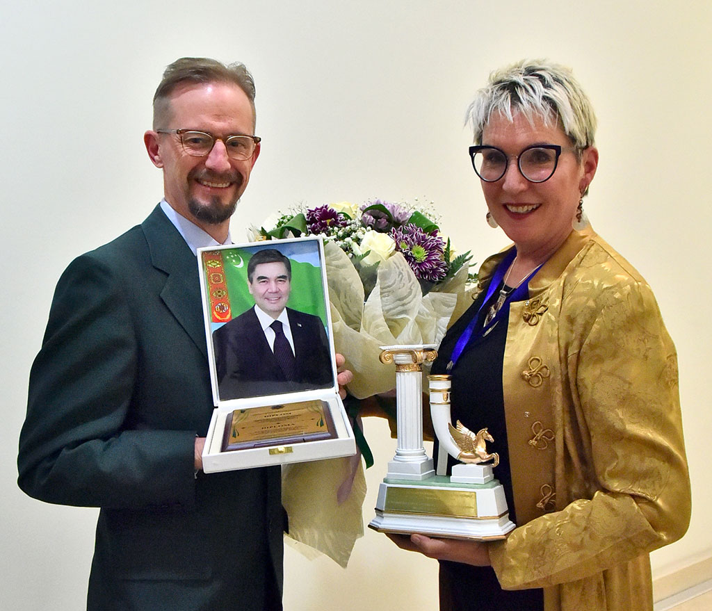 Halkara teatr festiwaly: sözsoňy