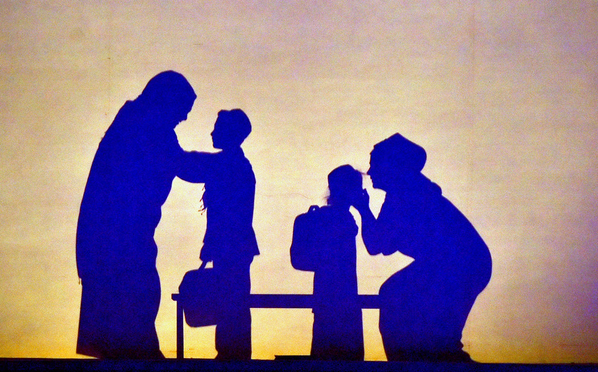 Şowlulyk hemraň bolsun, täze spektakl!