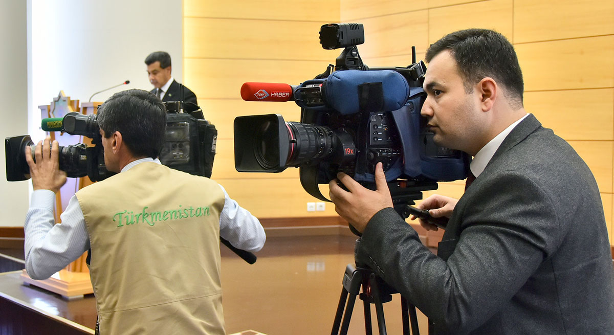 На брифинге в МИД обсуждены задачи, поставленные перед туркменскими дипломатами 
