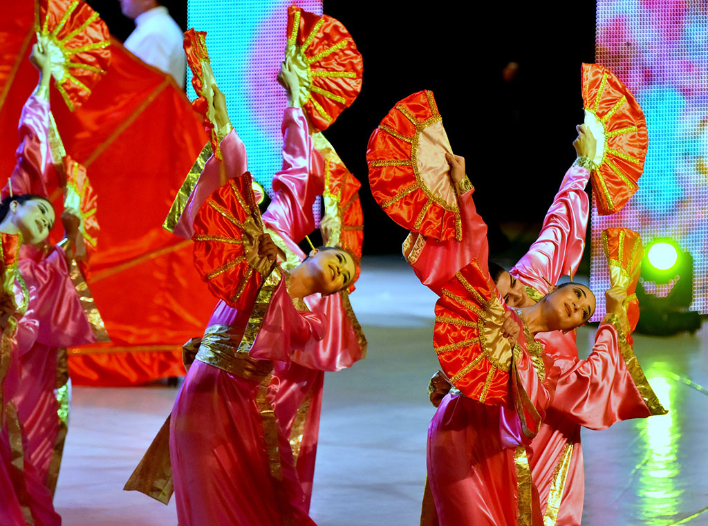 На праздничном концерте исполнены мелодии, танцы и песни разных народов