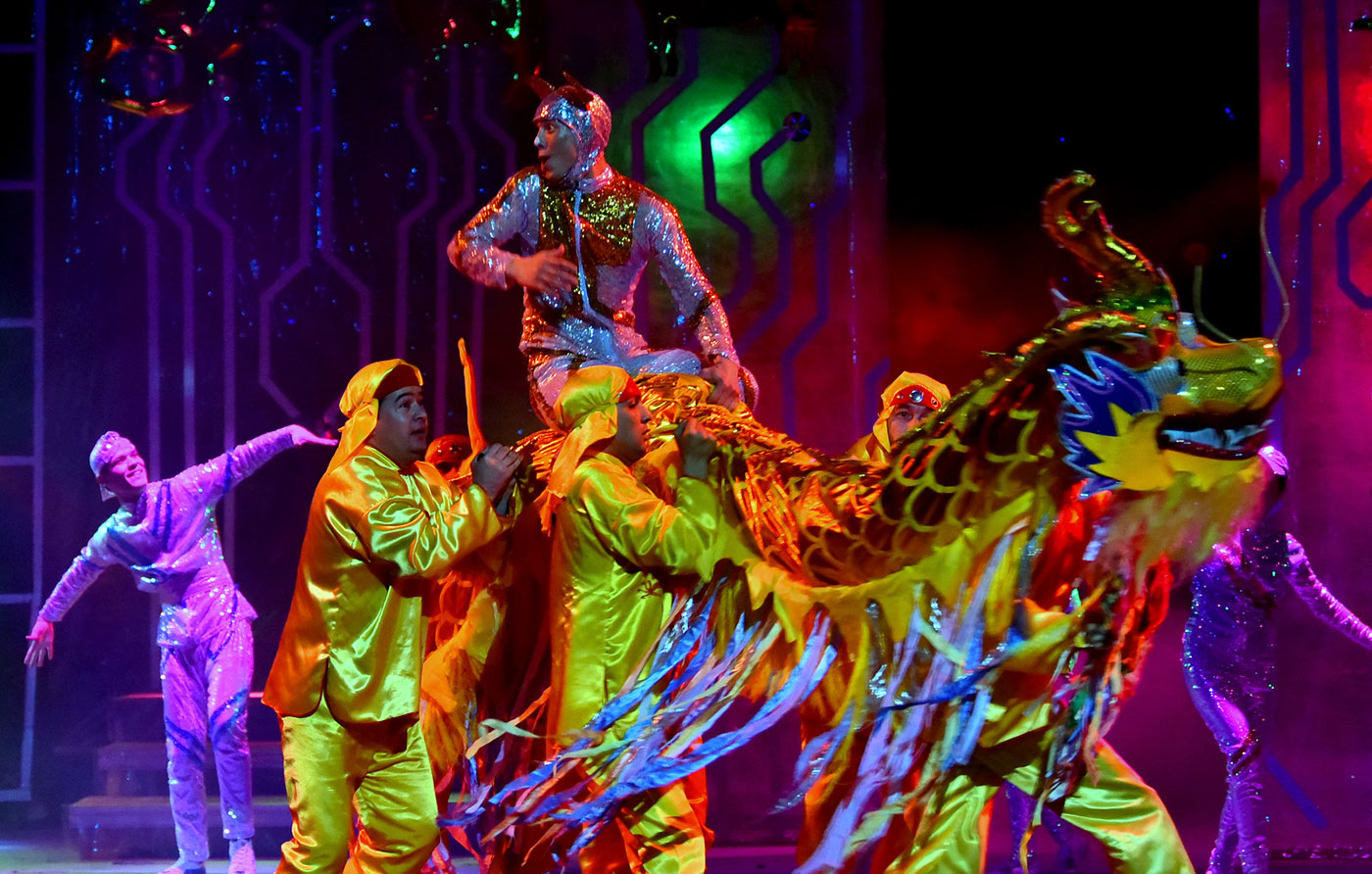 Ertekä kreatiw syýahat: Baş drama teatrynyň Täze ýyl premýerasy