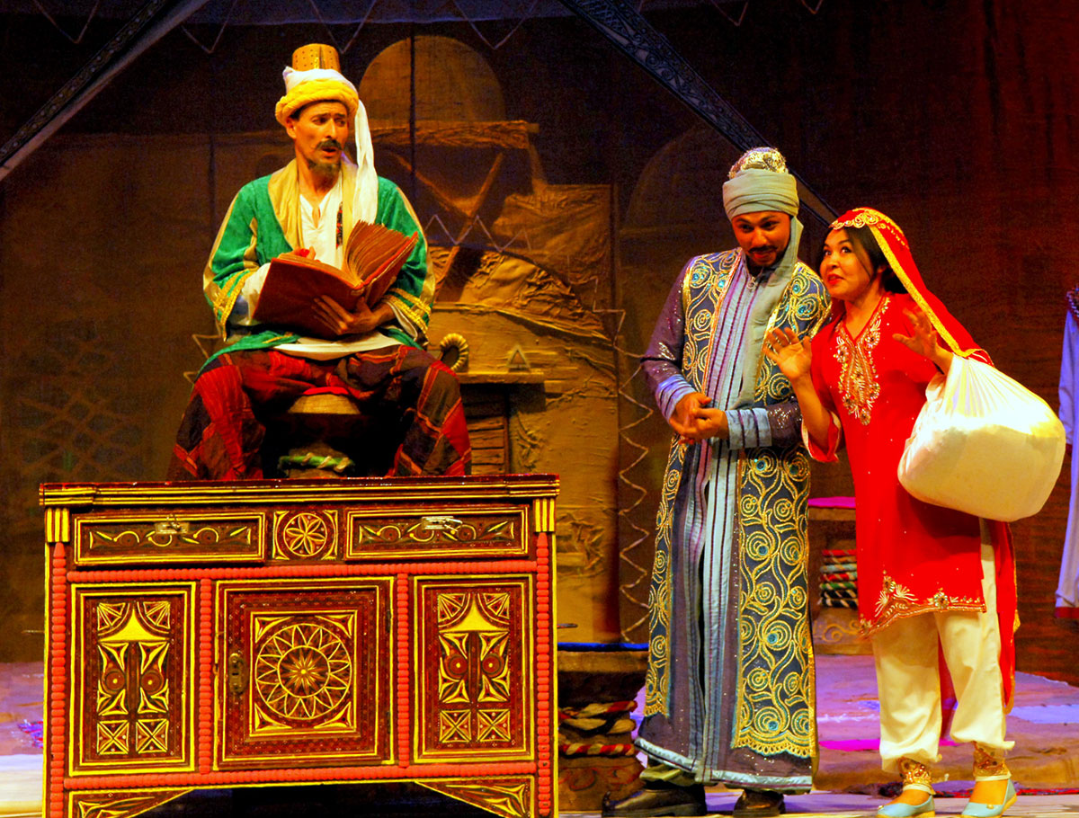 «Звездочёт»: сказочная новелла языком современного театра   