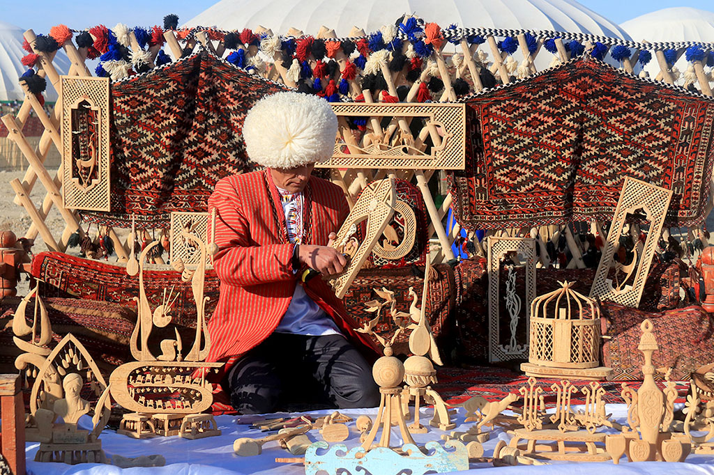 New modern village of Rowaç is opened in Balkan Velayat 