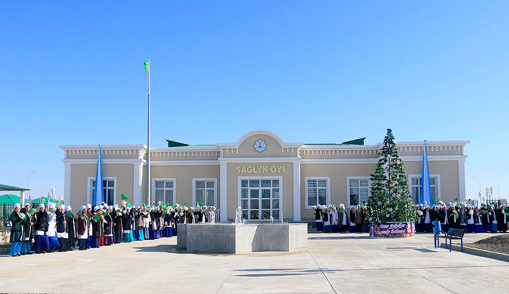 New modern village of Rowaç is opened in Balkan Velayat 