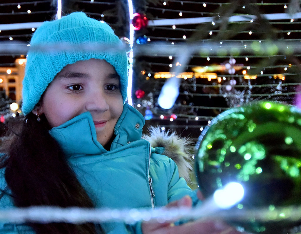 Türkmenistanlylar 2020-nji ýyly geljege bolan uly ynam bilen garşyladylar