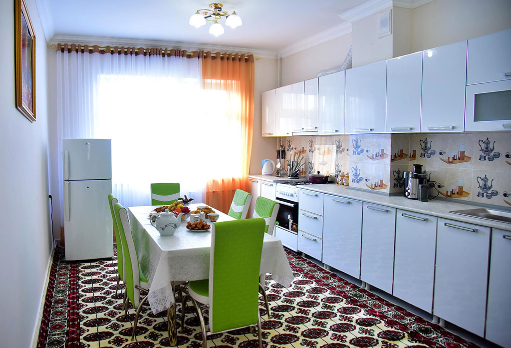 Праздничное новоселье справили семьи работников управления полиции Лебапского велаята 