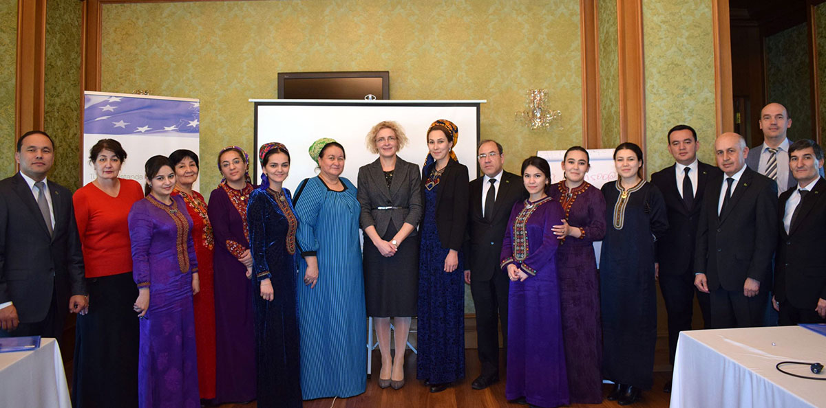 Профессор Университета Твенте представила новации в системе управления персоналом и вузовской подготовки 