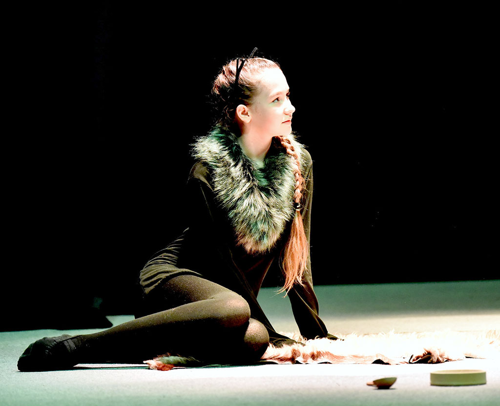 Çagalar teatr studiýasy Redýard Kiplingiň ertekisini özboluşly sahnalaşdyrdy