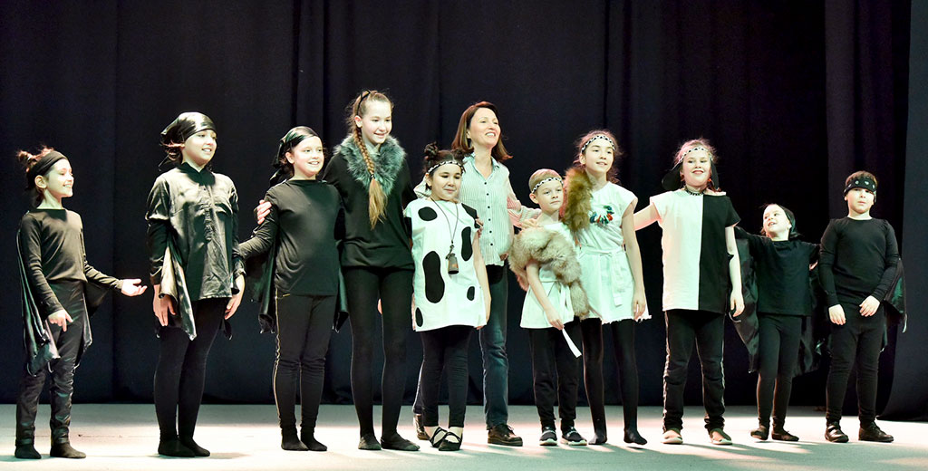 Çagalar teatr studiýasy Redýard Kiplingiň ertekisini özboluşly sahnalaşdyrdy