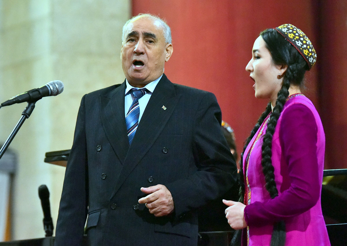 Посвящение Туркменскому соловью: памяти Медениет Шахбердыевой 