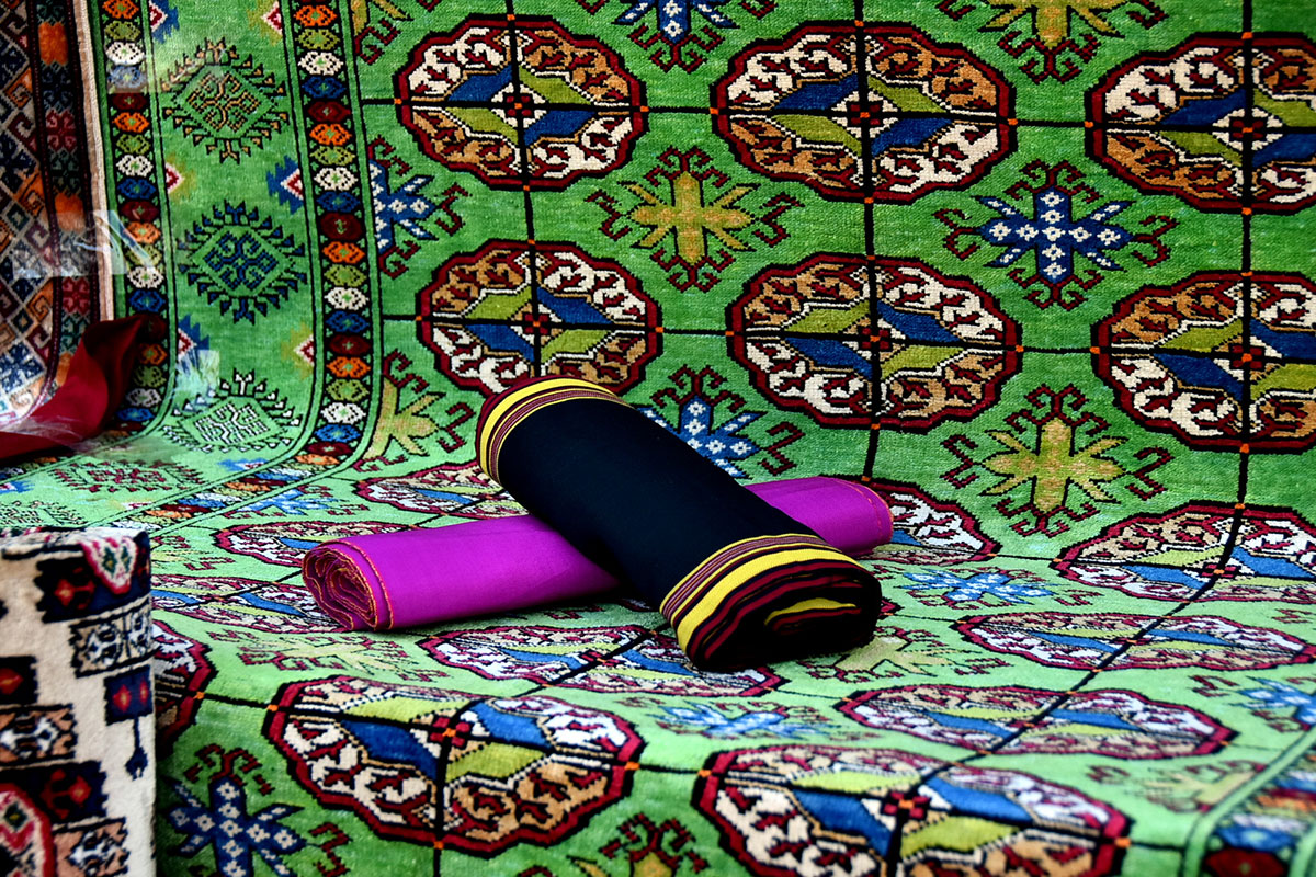 В Ахалском, Балканском, Лебапском и Марыйском велаятах началась посевная хлопчатника 