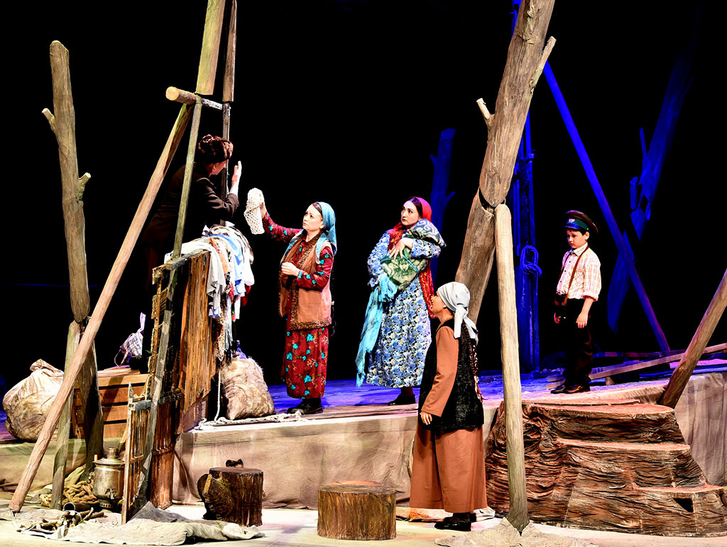 Salam, Ak gämi, ýa-da Çingiz Aýtmatowyň powesti Aşgabat sahnasynda 