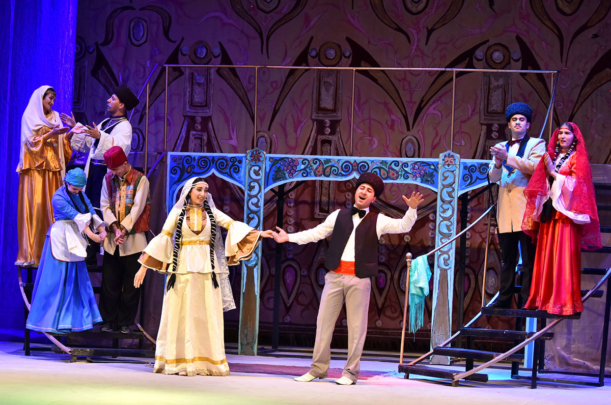 Talyplar teatrynyň premýeralary: ýaşlar nusgawy eserleri sahnalaşdyrdylar