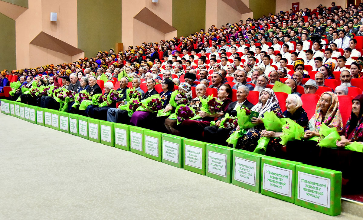 Jubilee medal is awarded to war veterans, widows of fallen soldiers and homefront workers on the occasion of the 75th anniversary of the Great Victory 