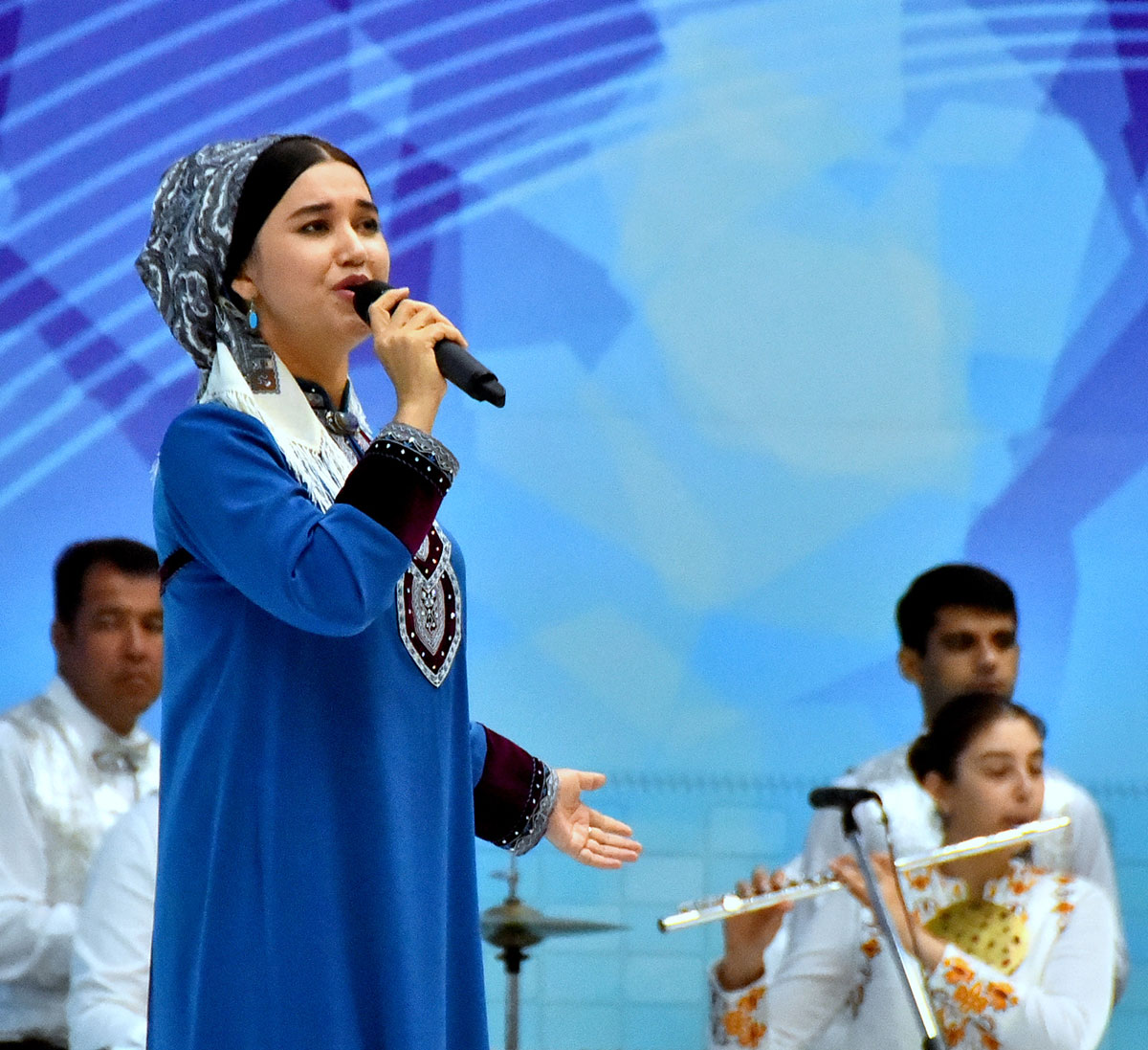 Weteranlara, uruşda wepat bolanlaryň ýanýoldaşlaryna we tylda zähmet çekenlere Beýik Ýeňşiň 75 ýyllygy mynasybetli ýubileý medaly gowşuryldy 