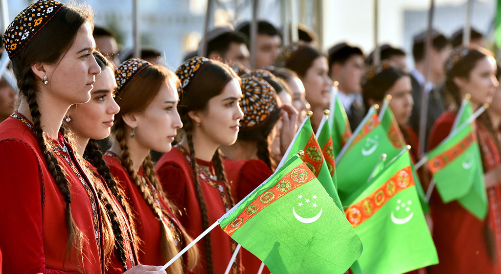 Concert of art masters is a bright final of celebration day