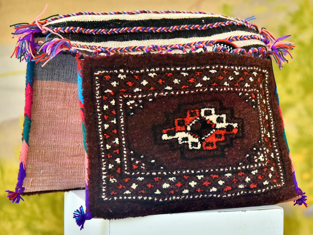 Традиции, индустриальный пейзаж и космические дали: творчество учащихся художественных школ 