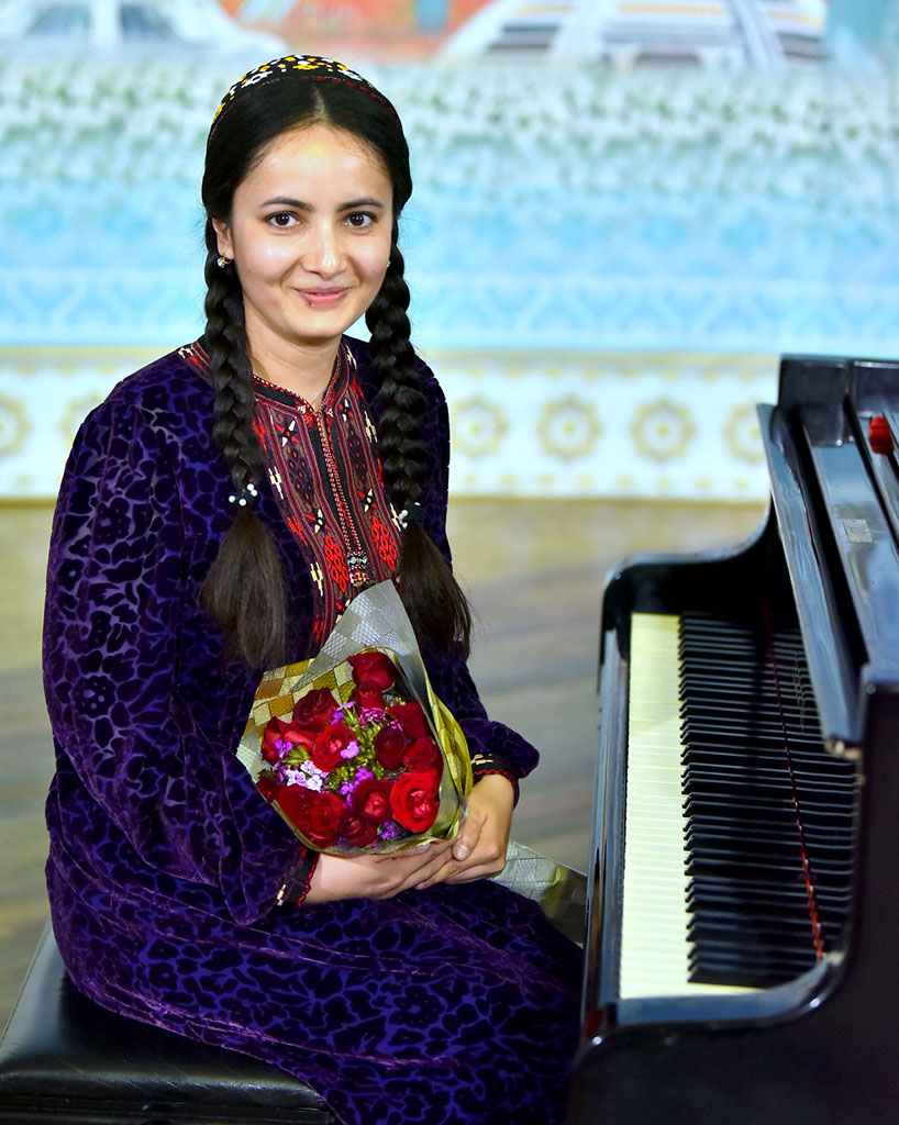 Fortepiano ussatlygy: konserwatoriýanyň uçurymynyň konserti