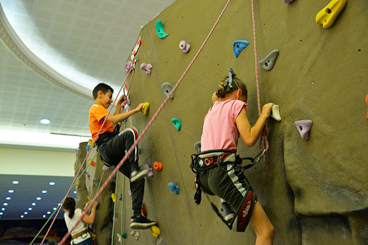 Ashgabat Hosts a Children’s Climbing Festival